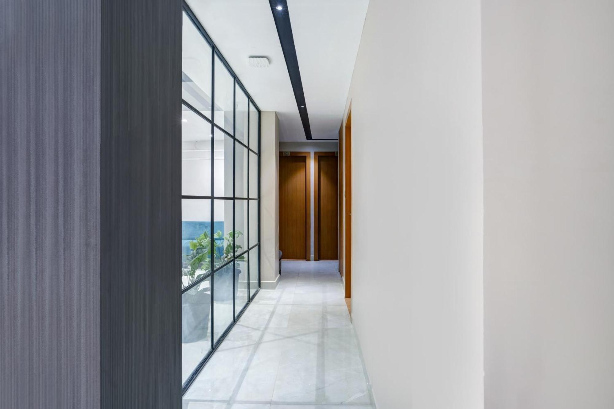 Townhouse Oak Sarusajai Stadium Dispur Экстерьер фото